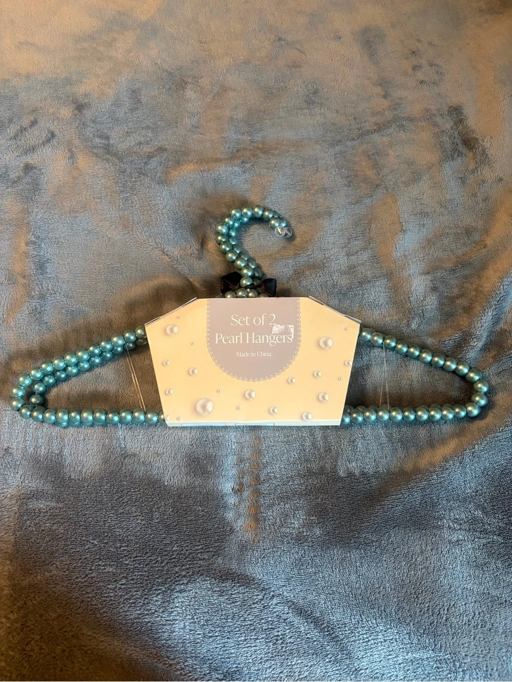 Set of 2 Pearl Hangers
